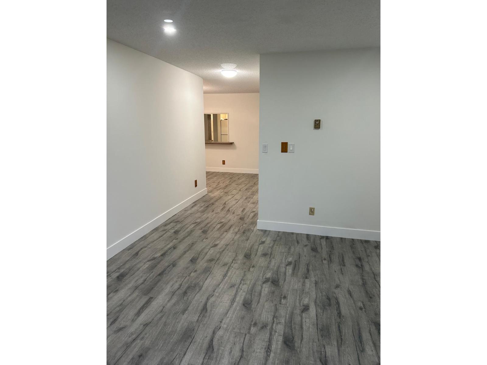 310 5906 176a Street, Surrey, British Columbia  V3S 4H7 - Photo 7 - R3067124