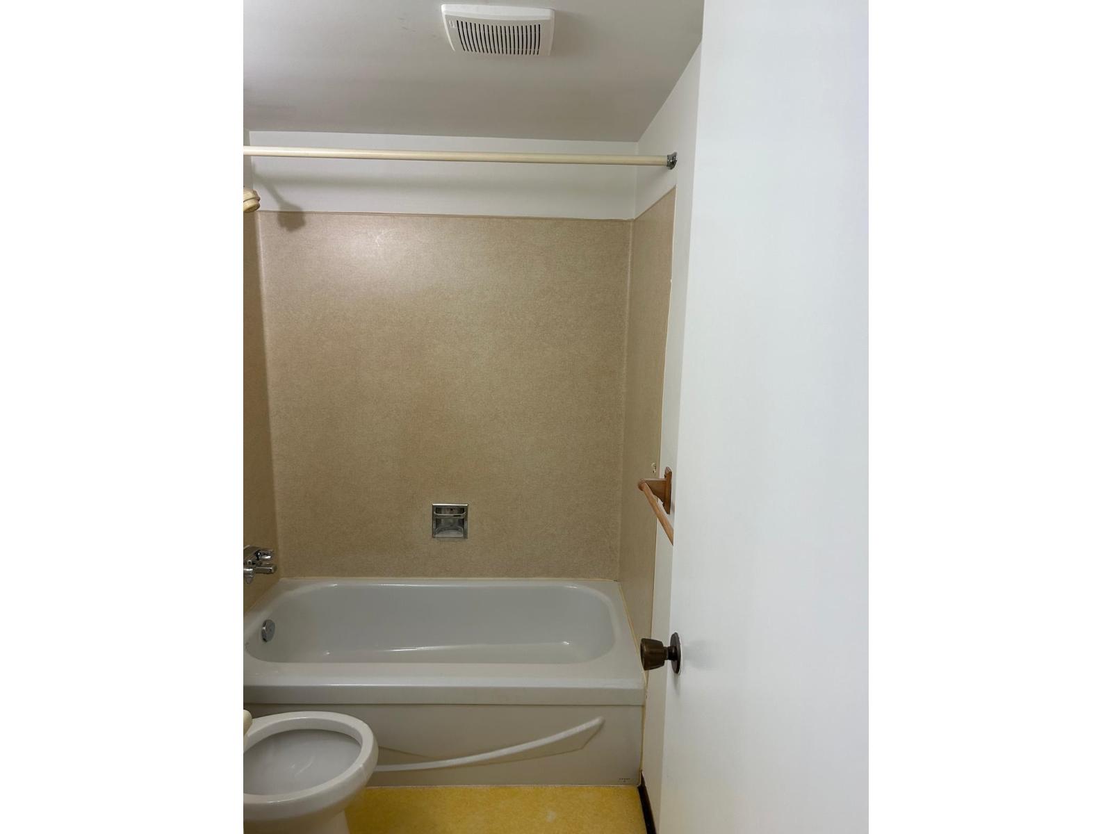 310 5906 176a Street, Surrey, British Columbia  V3S 4H7 - Photo 9 - R3067124