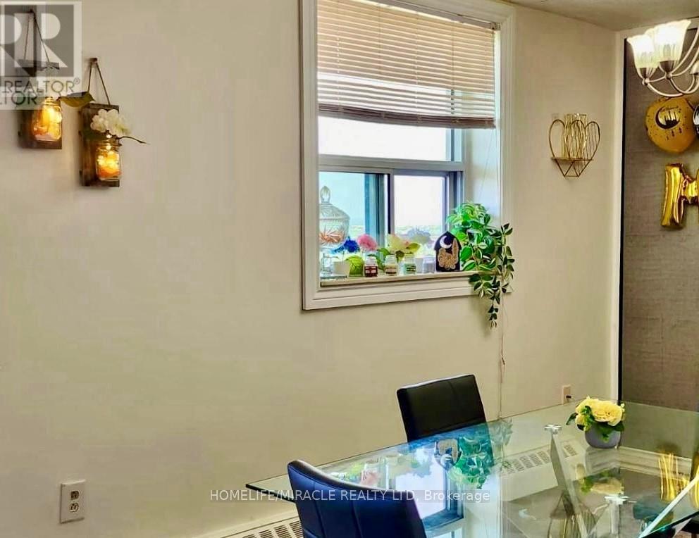 910 - 3577 Derry Road E, Mississauga, Ontario  L4T 1B3 - Photo 11 - W12653502