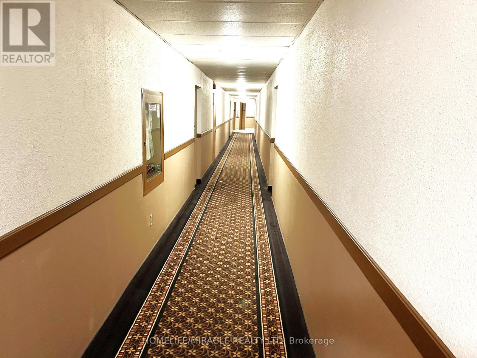 910 - 3577 Derry Road E, Mississauga, Ontario  L4T 1B3 - Photo 5 - W12653502