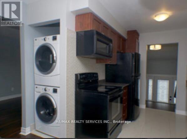 Upper - 48 Kincaid Court, Brampton, Ontario  L6Z 1E4 - Photo 4 - W12669716