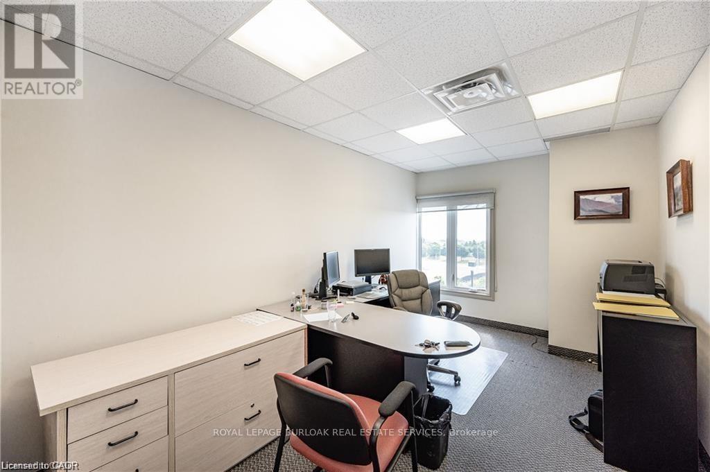 301a - 2904 South Sheridan Way, Oakville, Ontario  L6J 7L7 - Photo 6 - W12669738