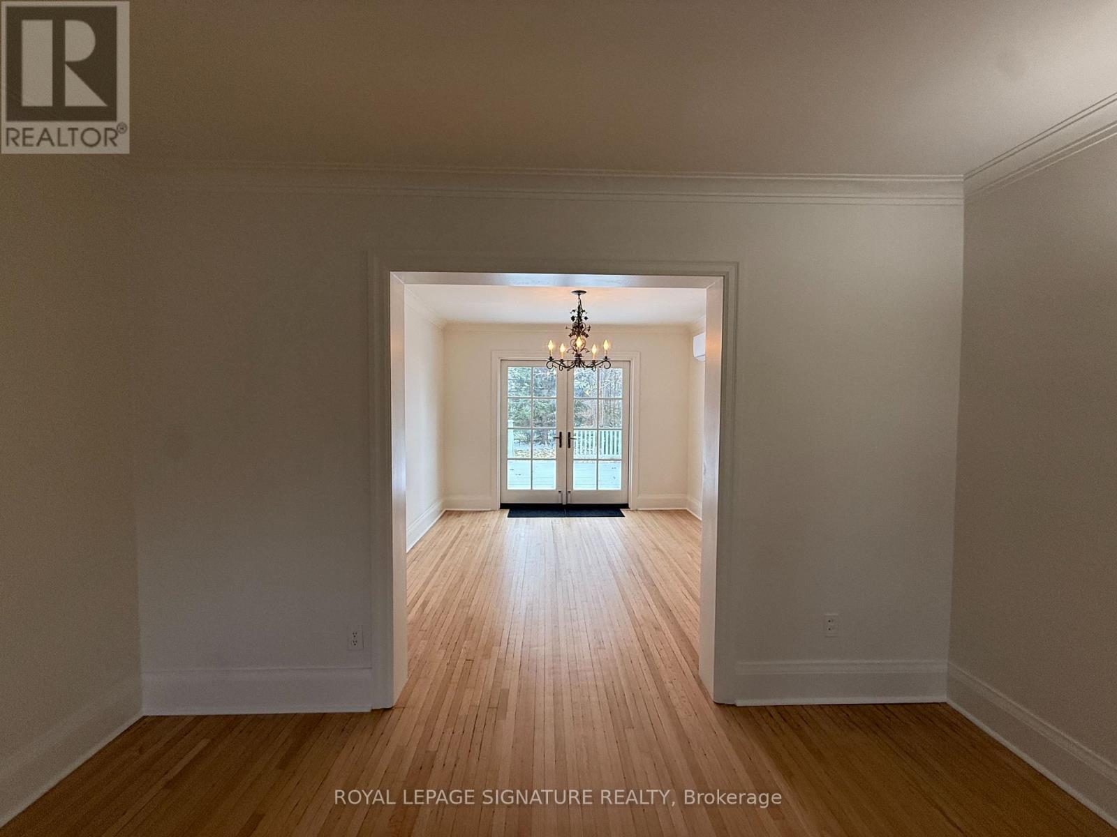 26 Tenth Street, Toronto, Ontario  M8V 3E8 - Photo 11 - W12669742