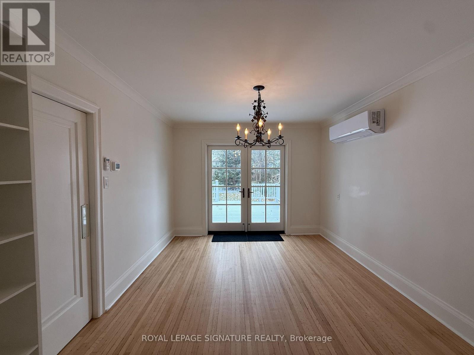 26 Tenth Street, Toronto, Ontario  M8V 3E8 - Photo 12 - W12669742