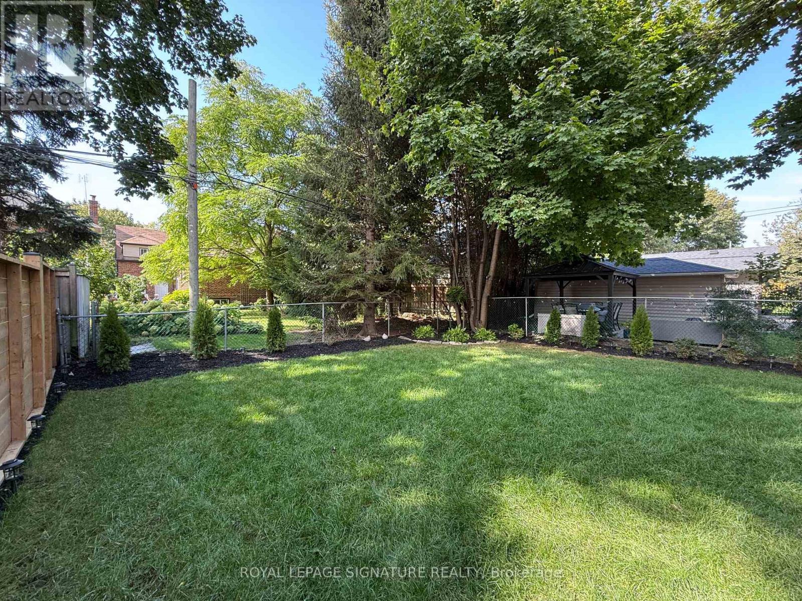 26 Tenth Street, Toronto (New Toronto), Ontario  M8V 3E8 - Photo 33 - W12669742