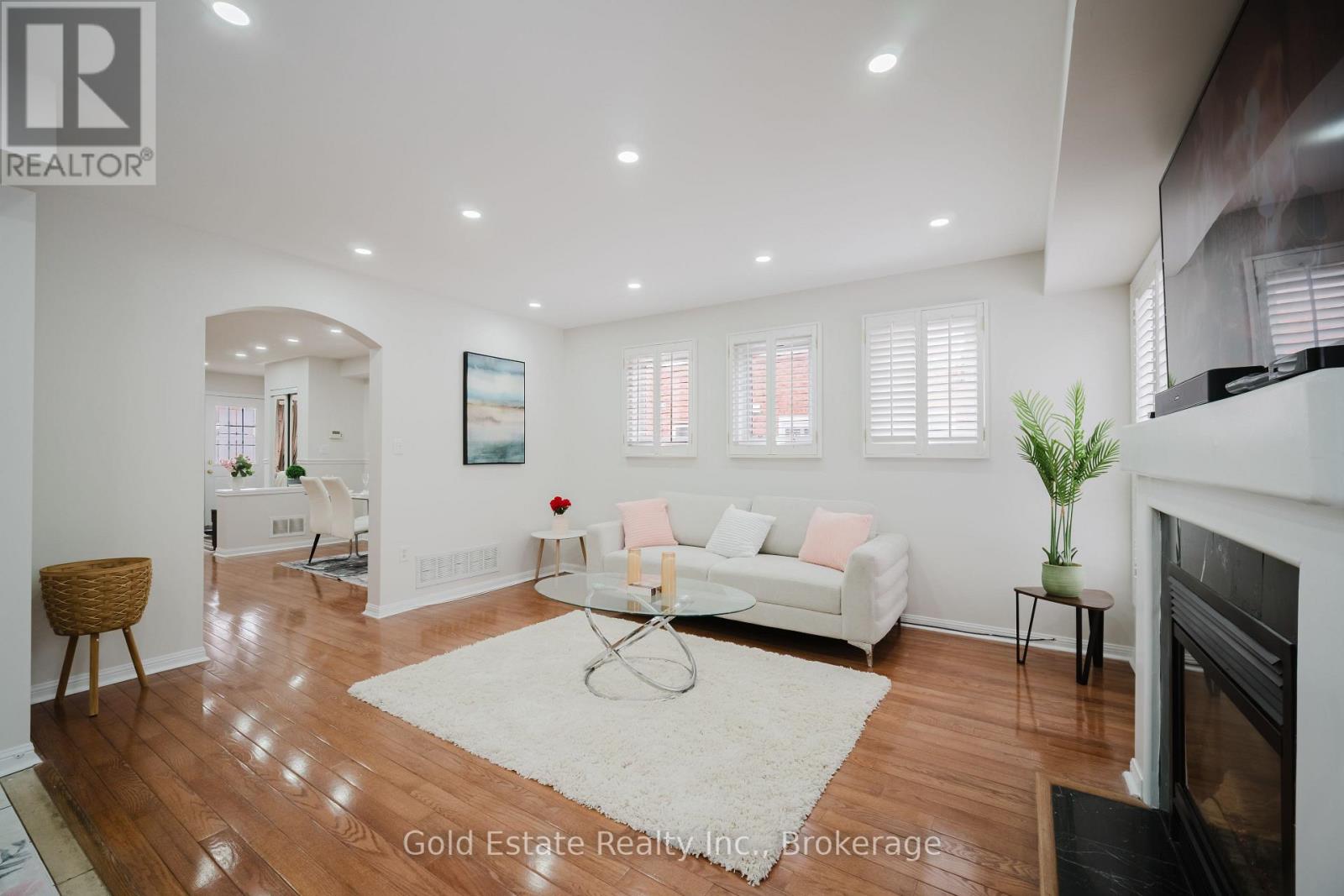 1627 Samuelson Circle, Mississauga, Ontario  L5N 7Z8 - Photo 11 - W12669756