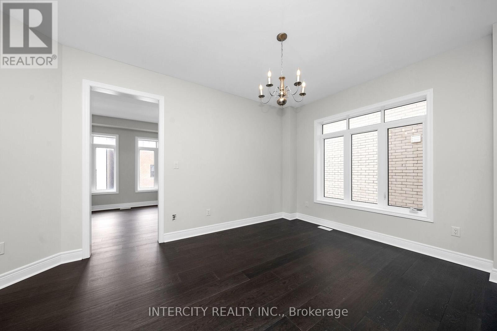 20 Kessler Drive, Brampton, Ontario  L6R 4G2 - Photo 4 - W12669772