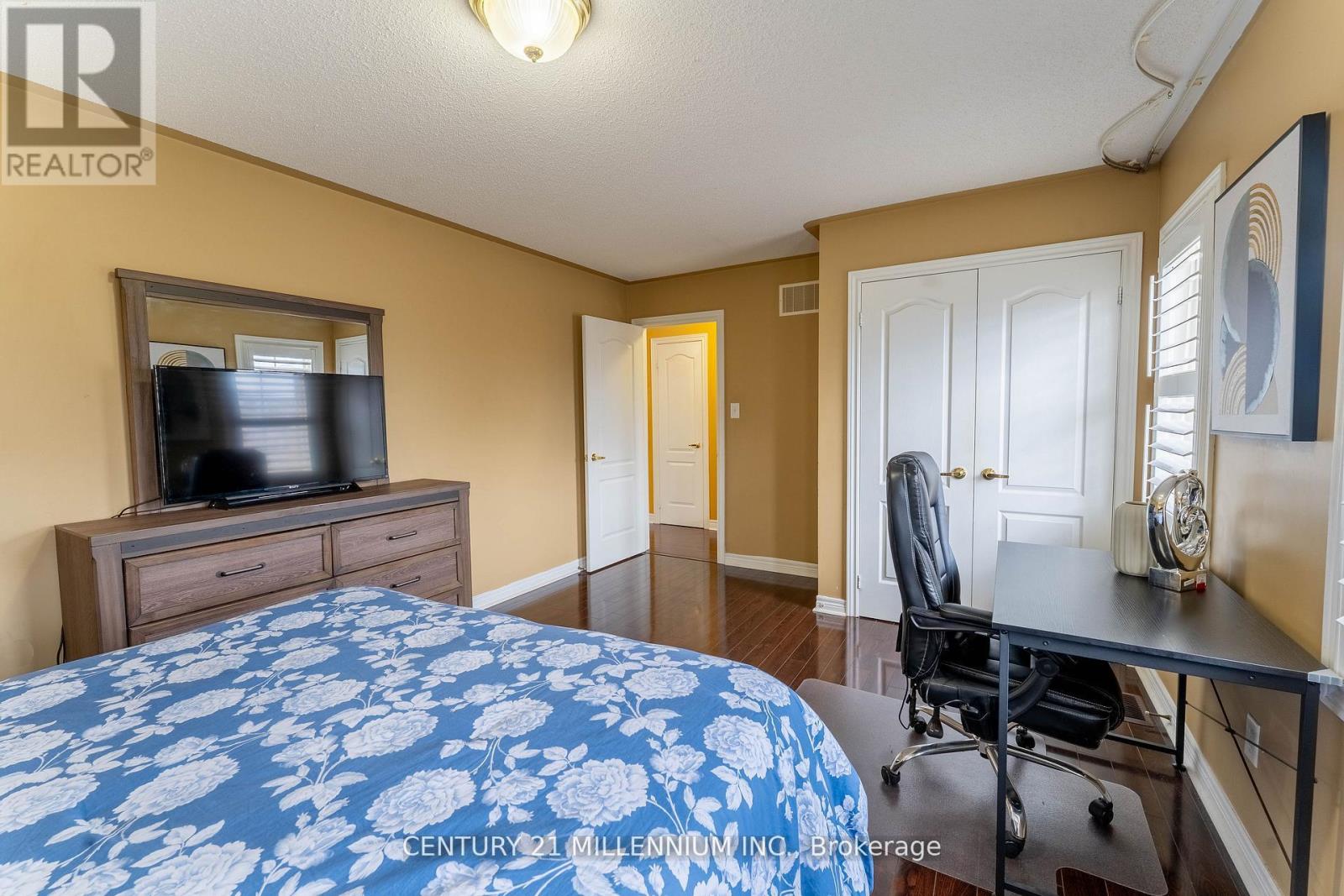 64 Executive Court, Brampton, Ontario  L6R 0L5 - Photo 29 - W12669812