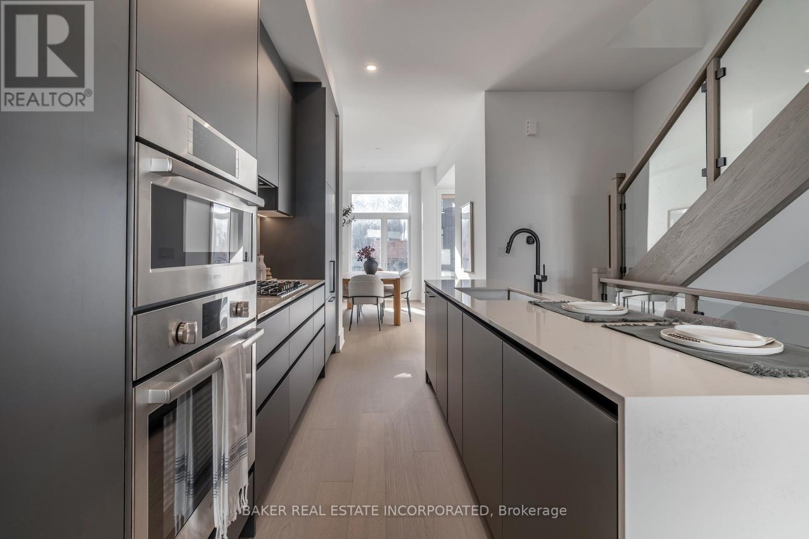 59 - 35 Lou Parsons Way, Mississauga, Ontario  L5H 0B2 - Photo 3 - W12669858