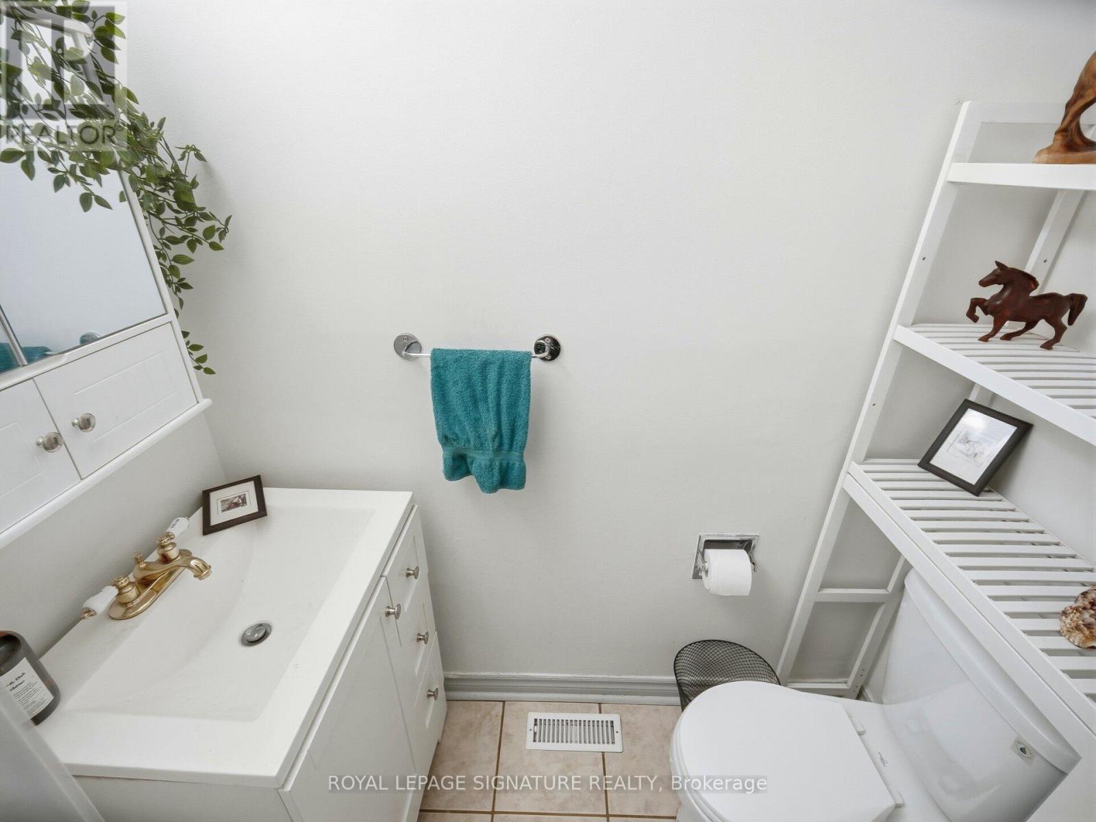 88 Harridine Road, Brampton, Ontario  L6X 2X2 - Photo 7 - W12669646