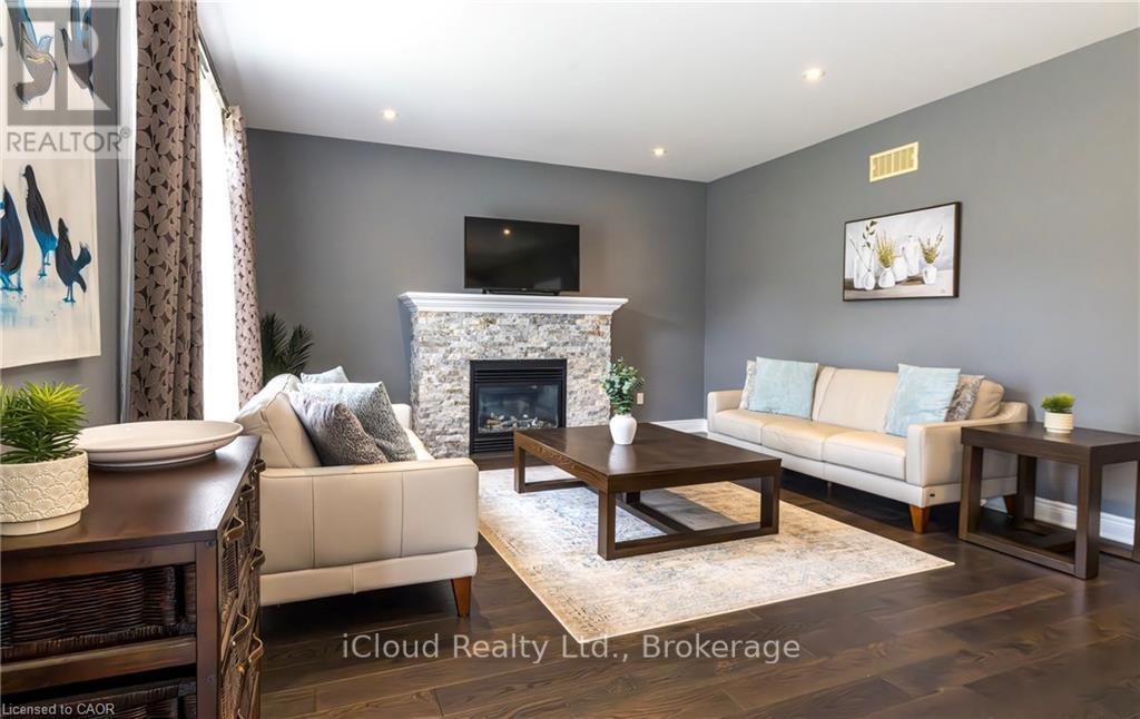 9305 Eagle Ridge Drive, Niagara Falls, Ontario  L2H 0G4 - Photo 17 - X12666478