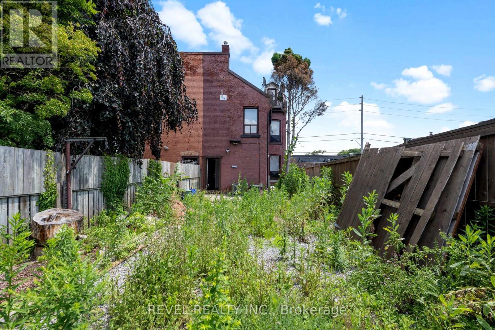 #a - 153 Bay Street N, Hamilton, Ontario  L8R 2P5 - Photo 13 - X12669814