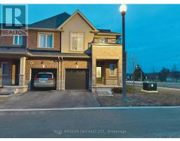 2 MOCKINGBIRD LANE, Hamilton, Ontario