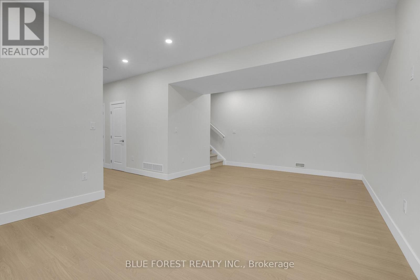 143 Marconi Court, London East (East A), Ontario  N5V 0C9 - Photo 34 - X12669920