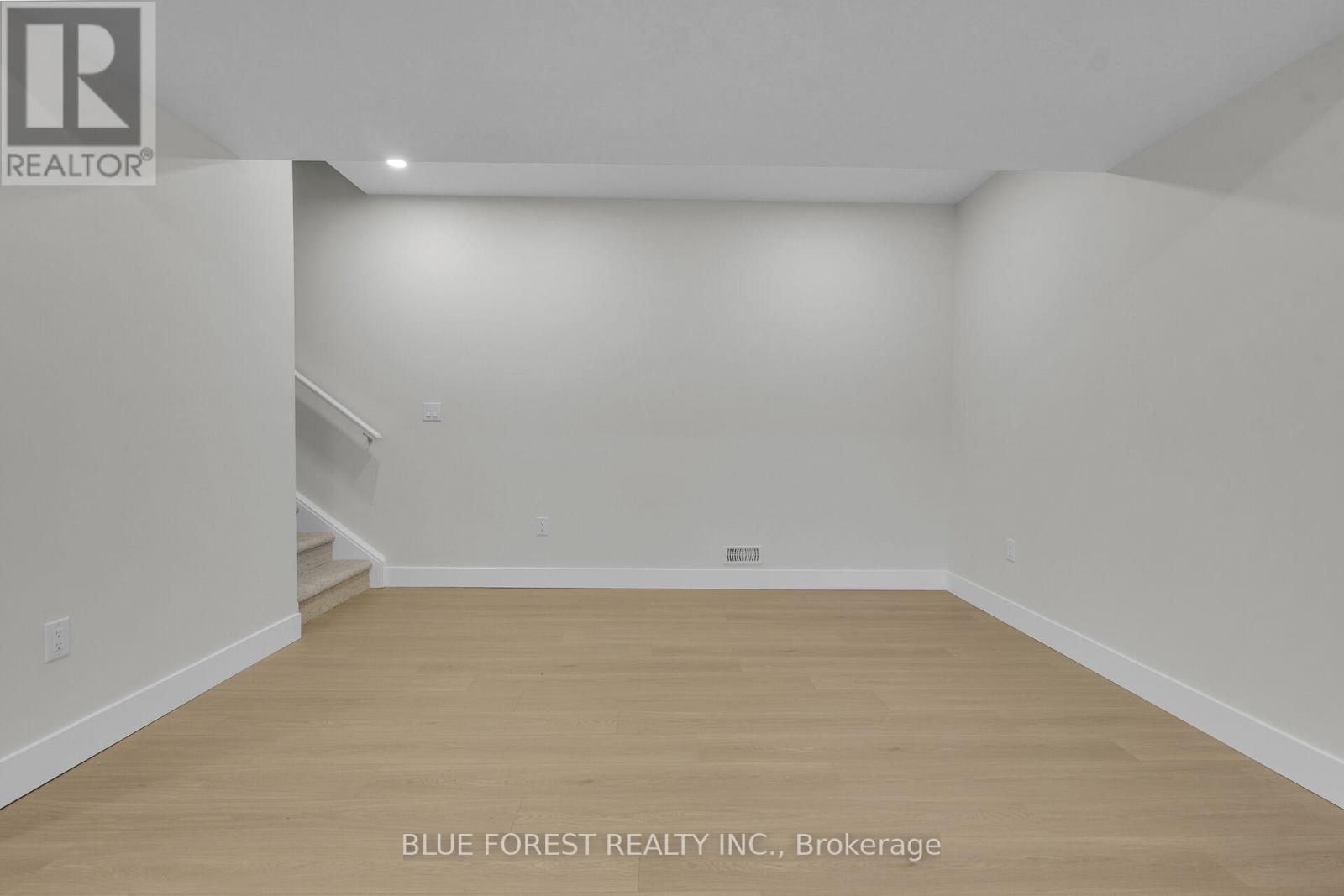 143 Marconi Court, London East (East A), Ontario  N5V 0C9 - Photo 35 - X12669920