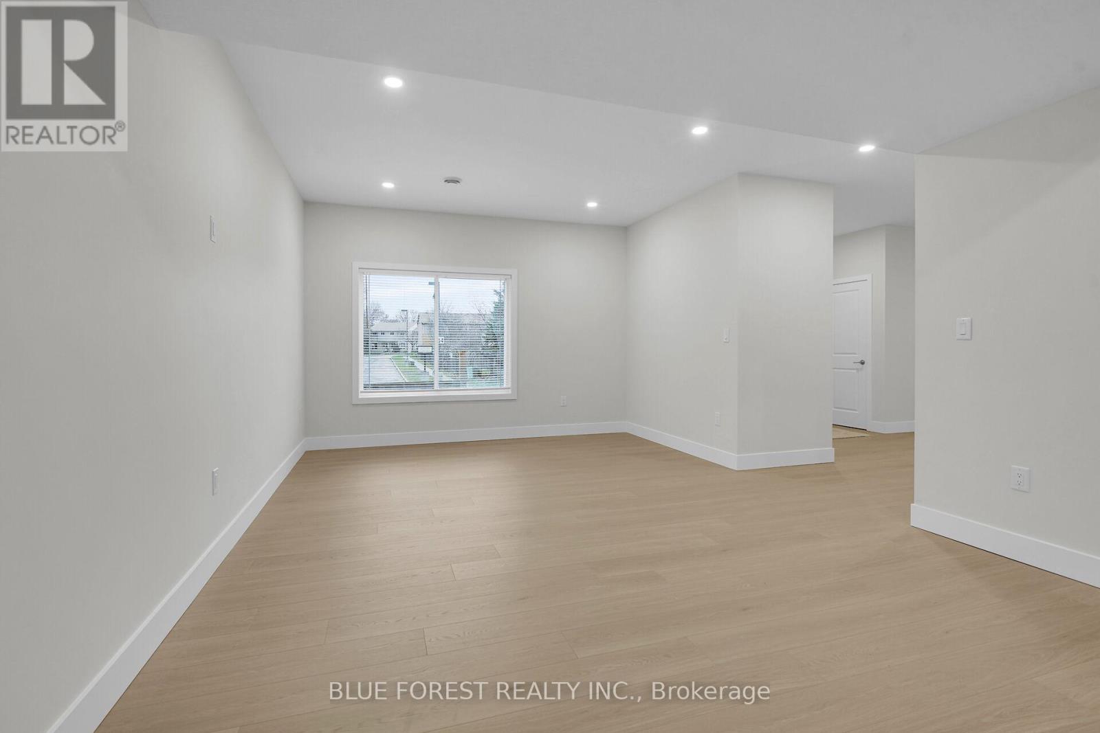 143 Marconi Court, London East (East A), Ontario  N5V 0C9 - Photo 36 - X12669920