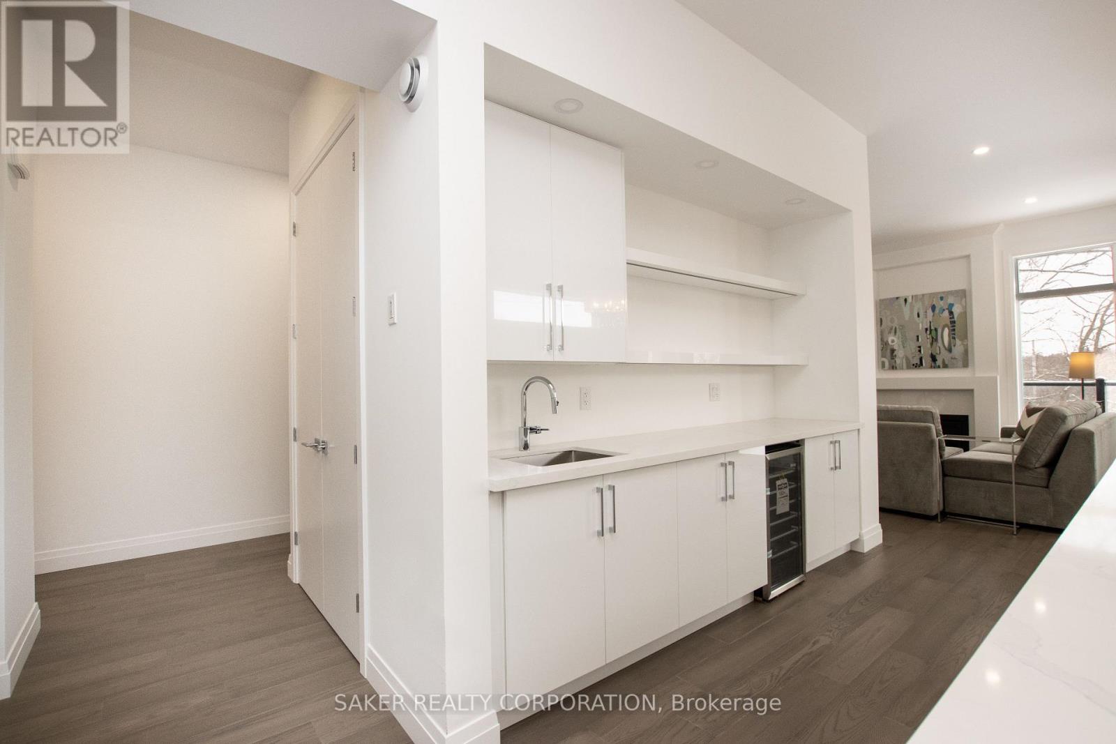 11 - 495 Oakridge Drive, London North, Ontario  N6H 0H2 - Photo 6 - X12669932