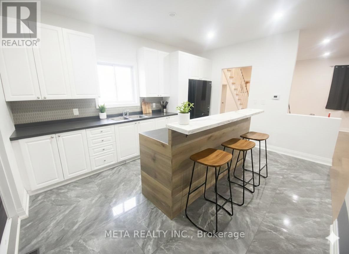 636 Union Street, Peterborough, Ontario  K9H 3V5 - Photo 2 - X12659916