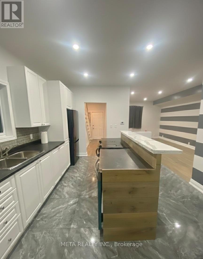 636 Union Street, Peterborough, Ontario  K9H 3V5 - Photo 4 - X12659916