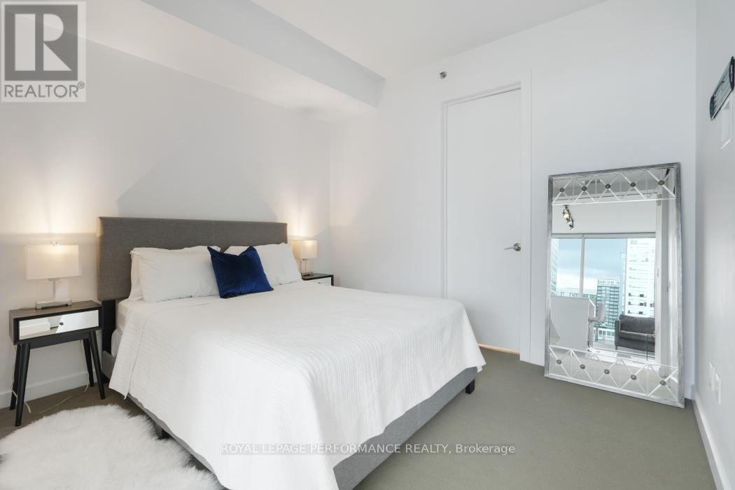 702 - 300 Lisgar Street, Ottawa, Ontario  K2P 0E2 - Photo 16 - X12669878