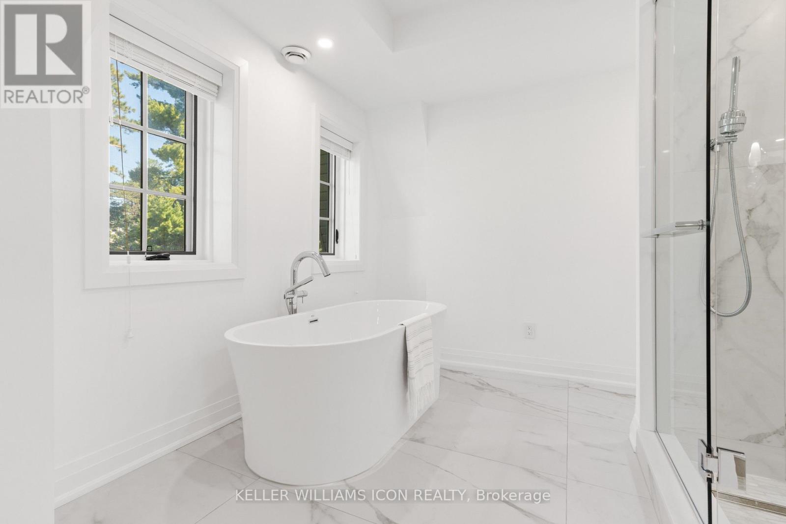 320 Hillcrest Road, Ottawa, Ontario  K1M 0J6 - Photo 28 - X12669914