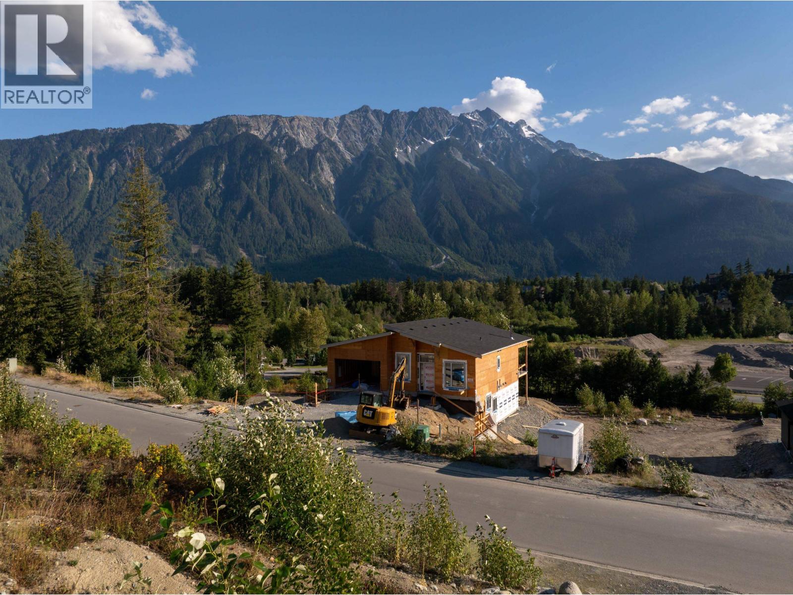 7634 Seven O'clock Drive, Pemberton, British Columbia  V0N 2L3 - Photo 13 - R3076614