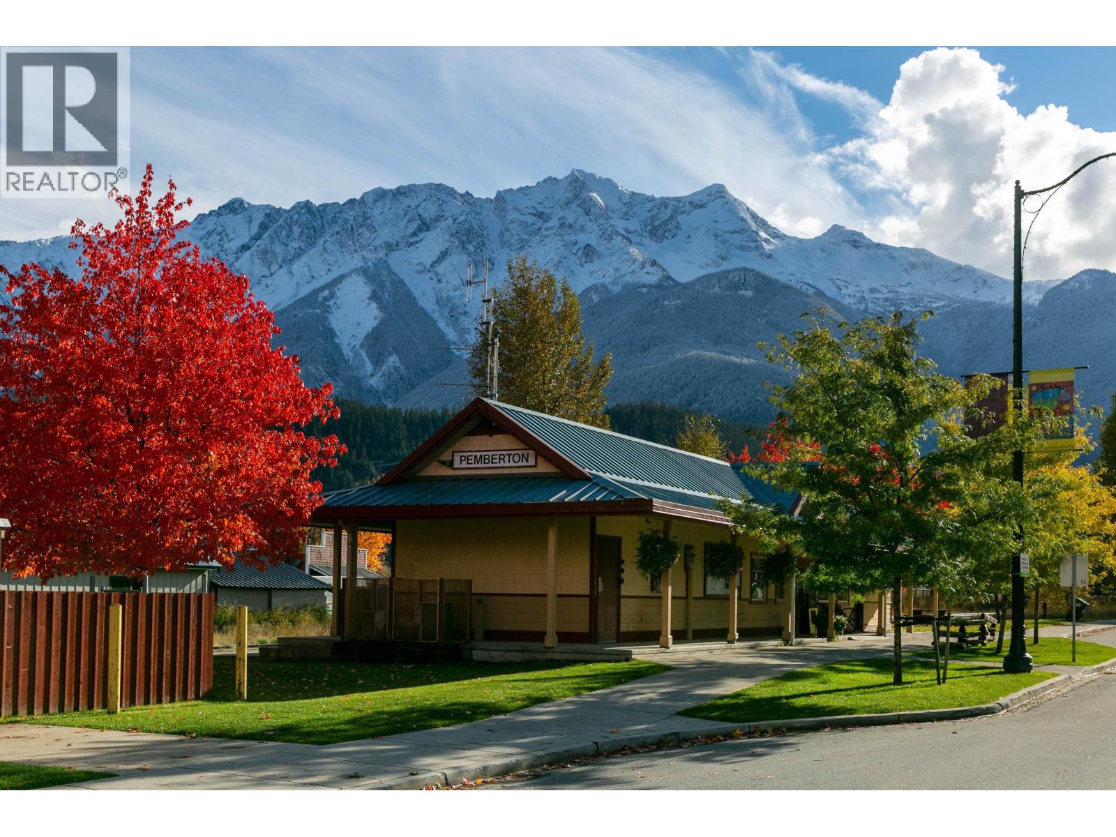 7634 Seven O'clock Drive, Pemberton, British Columbia  V0N 2L3 - Photo 21 - R3076614