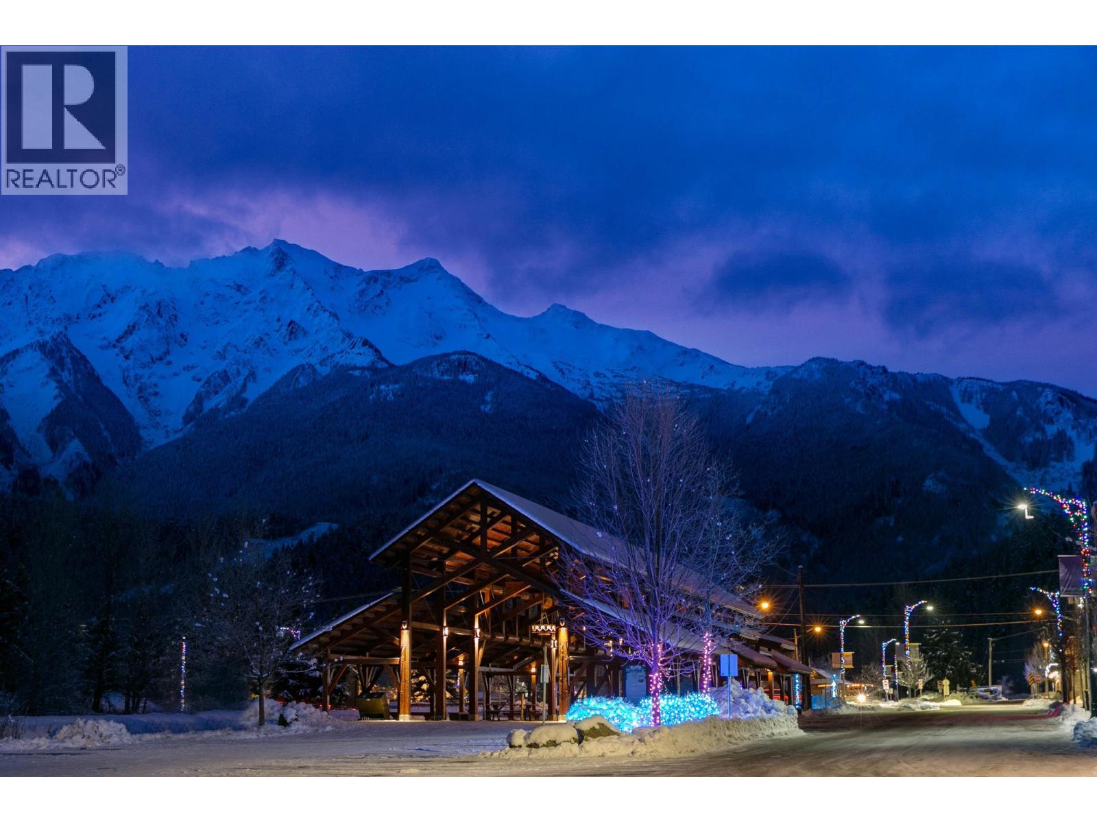 7634 Seven O'clock Drive, Pemberton, British Columbia  V0N 2L3 - Photo 23 - R3076614