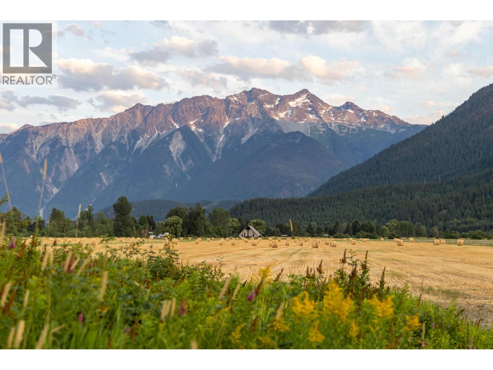 7634 Seven O'clock Drive, Pemberton, British Columbia  V0N 2L3 - Photo 30 - R3076614