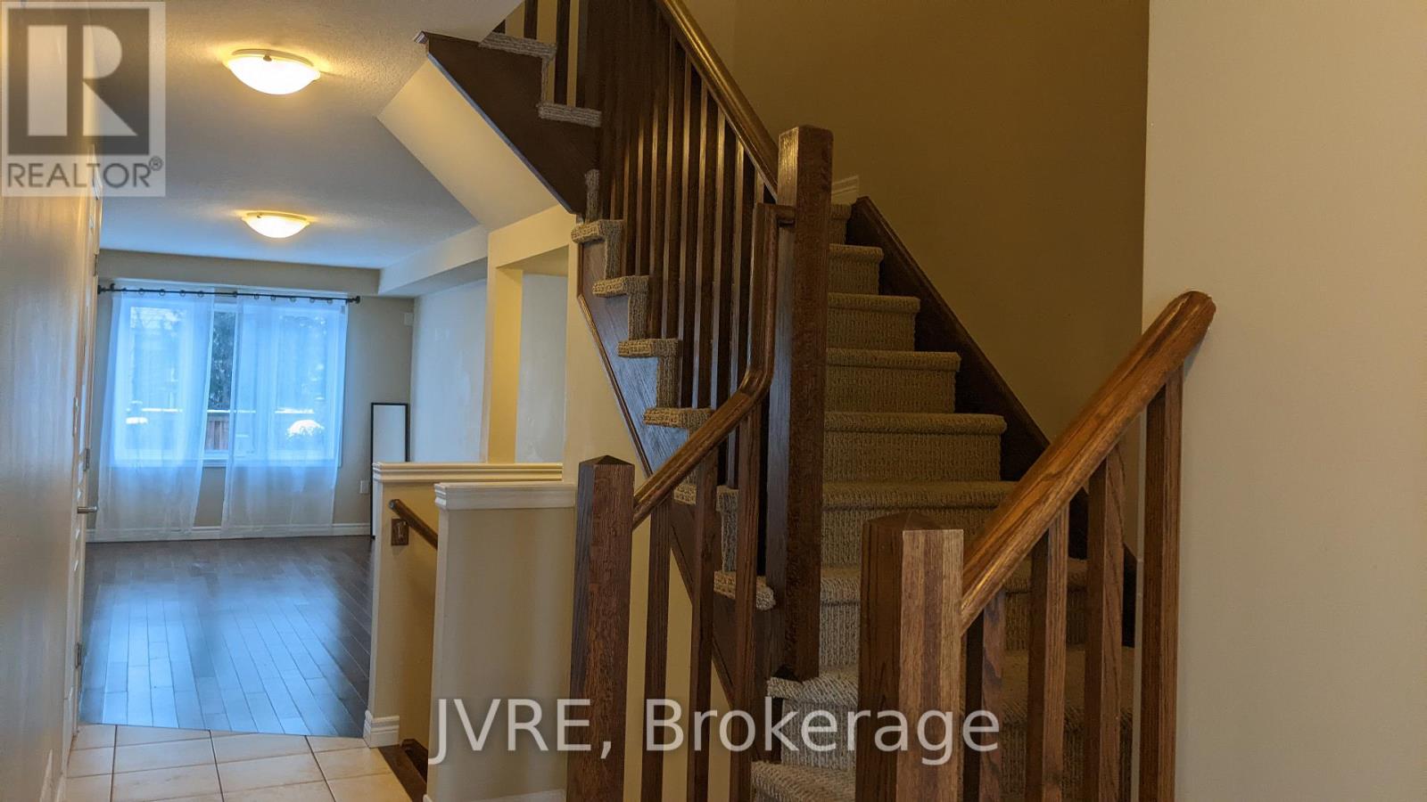 112 Westbank Trail, Hamilton, Ontario  L8J 0H3 - Photo 21 - X12552598