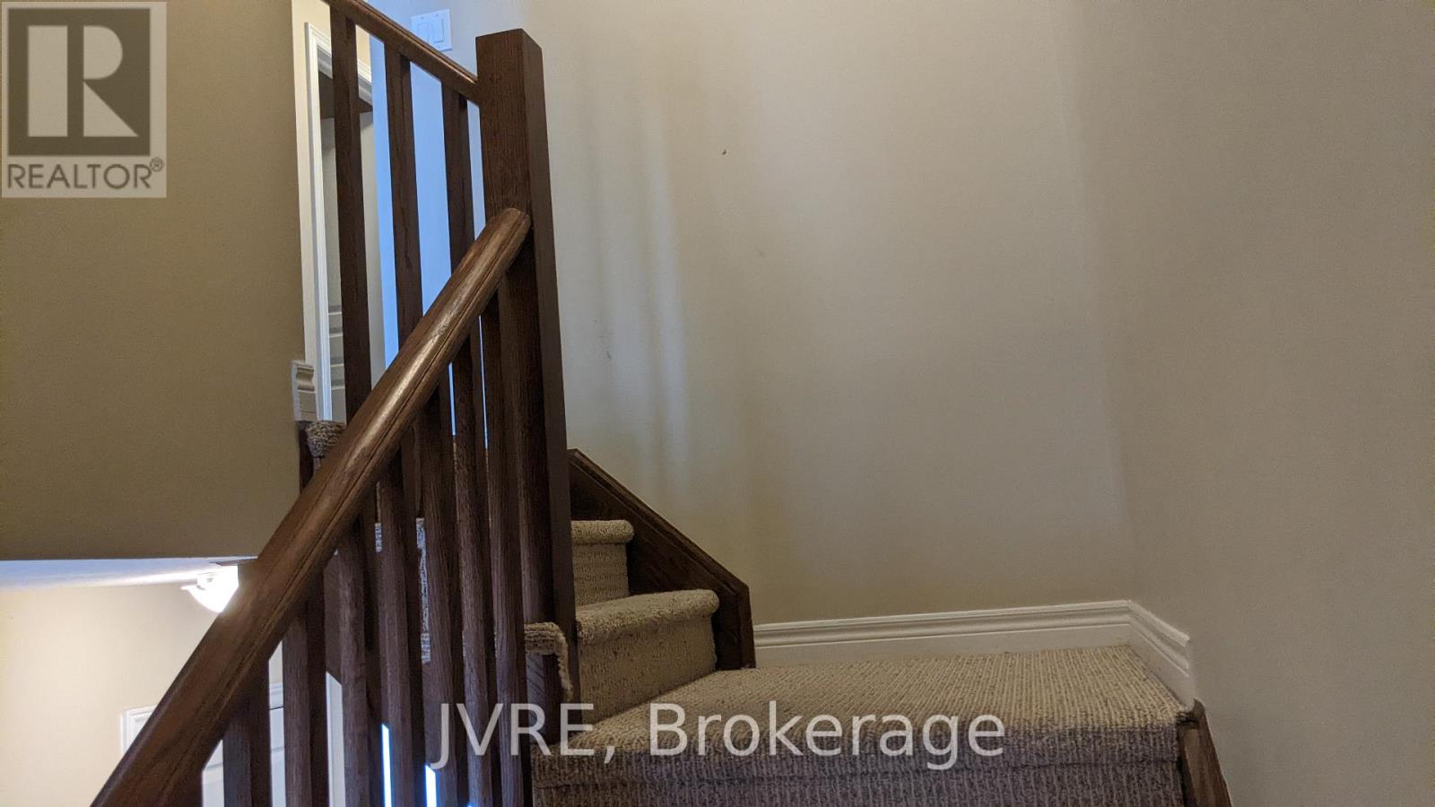 112 Westbank Trail, Hamilton, Ontario  L8J 0H3 - Photo 22 - X12552598