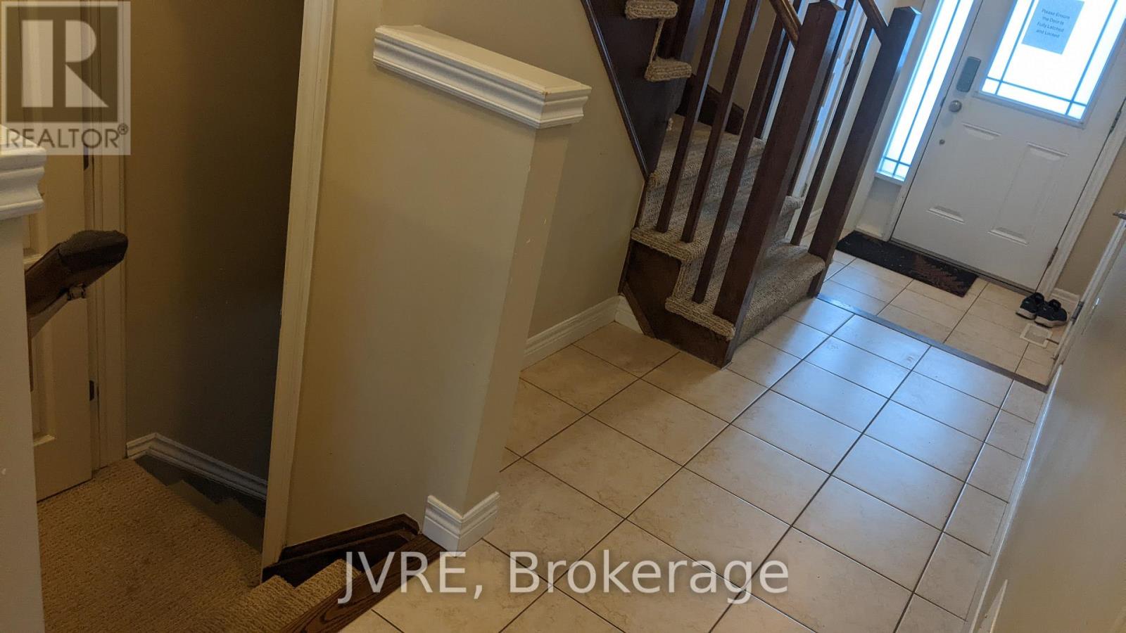 112 Westbank Trail, Hamilton, Ontario  L8J 0H3 - Photo 19 - X12552598