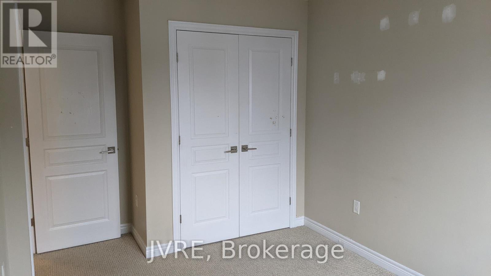 112 Westbank Trail, Hamilton, Ontario  L8J 0H3 - Photo 32 - X12552598