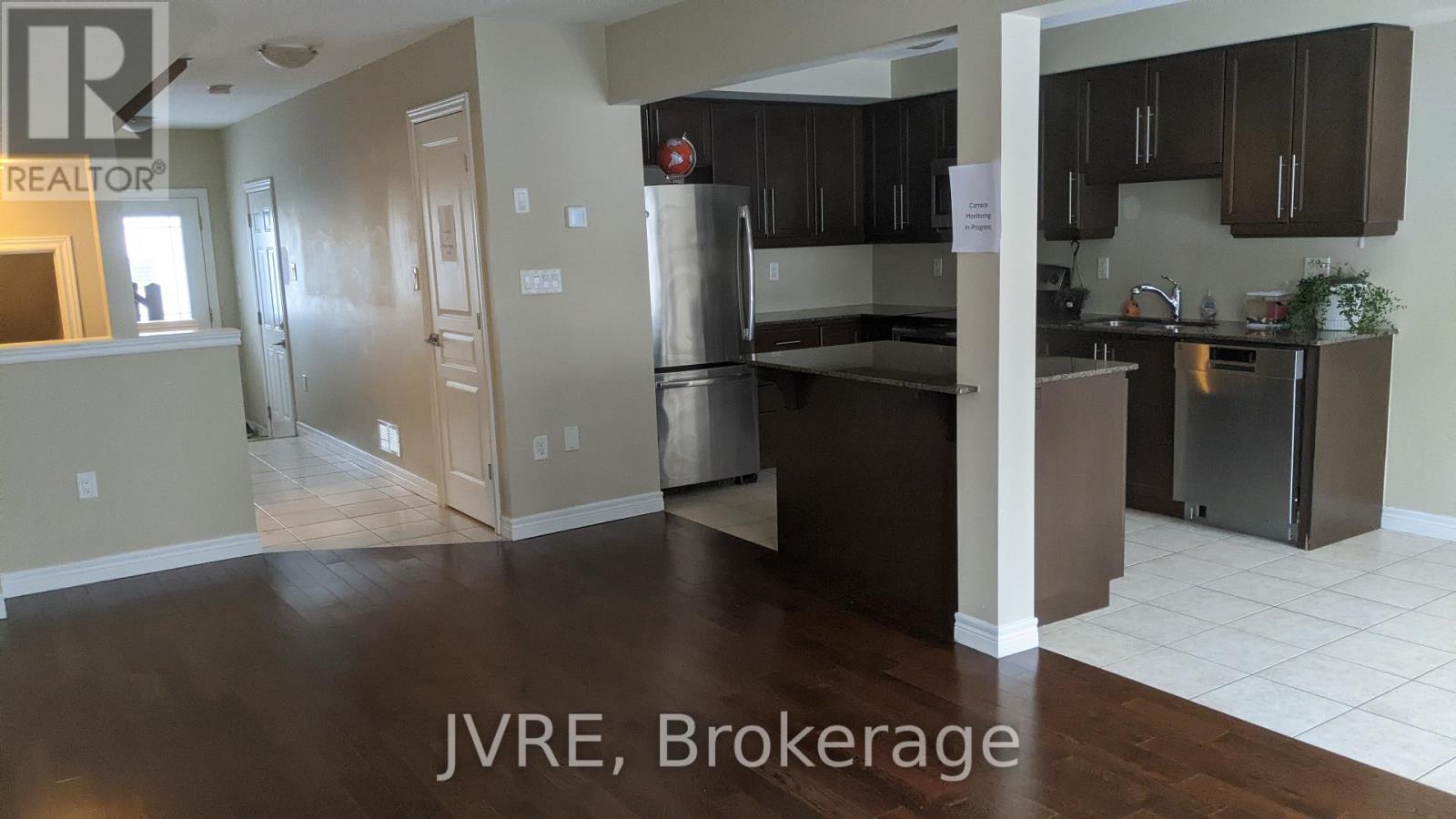 112 Westbank Trail, Hamilton, Ontario  L8J 0H3 - Photo 15 - X12552598