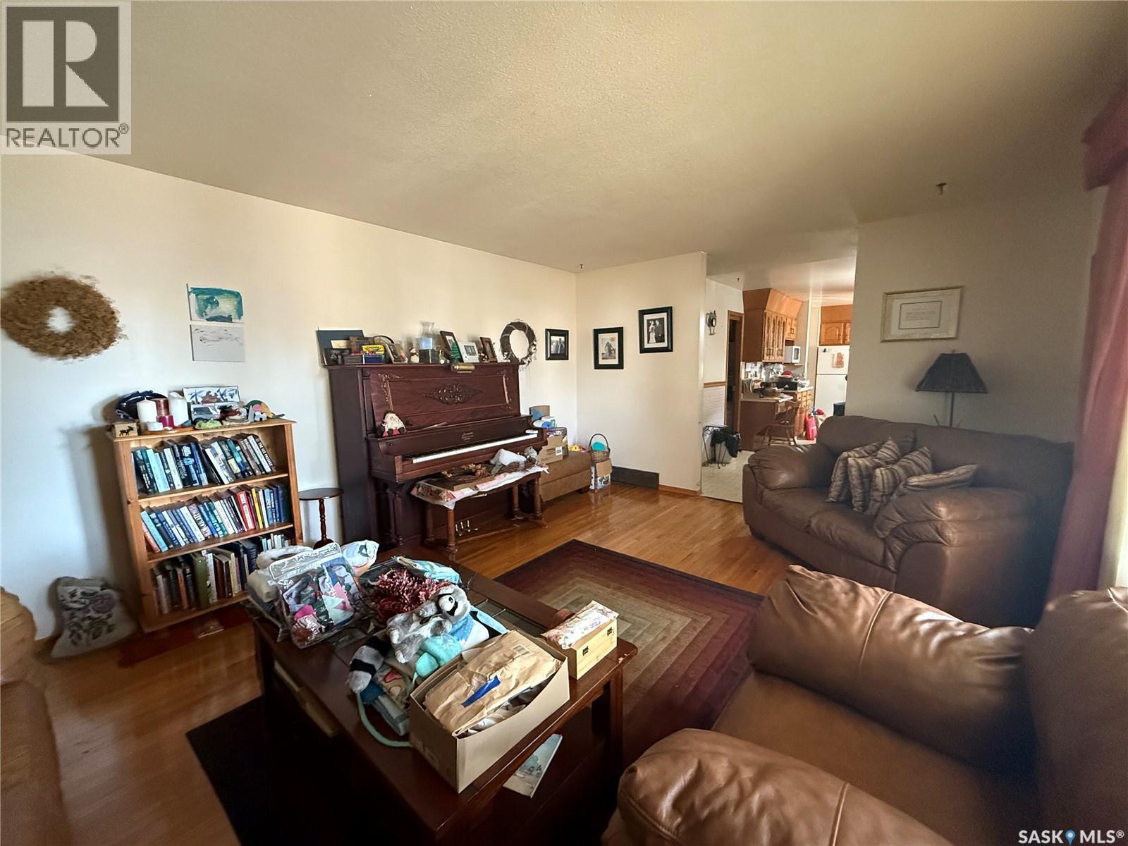 1236 Y Avenue N, Saskatoon, Saskatchewan  S7L 3L7 - Photo 3 - SK019859