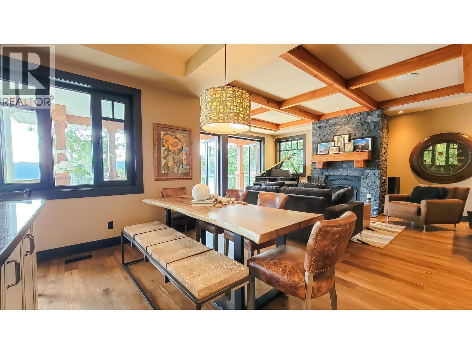 5125 Indian River Drive, North Vancouver, British Columbia V7G 2T6 - Photo 12 - R3076609