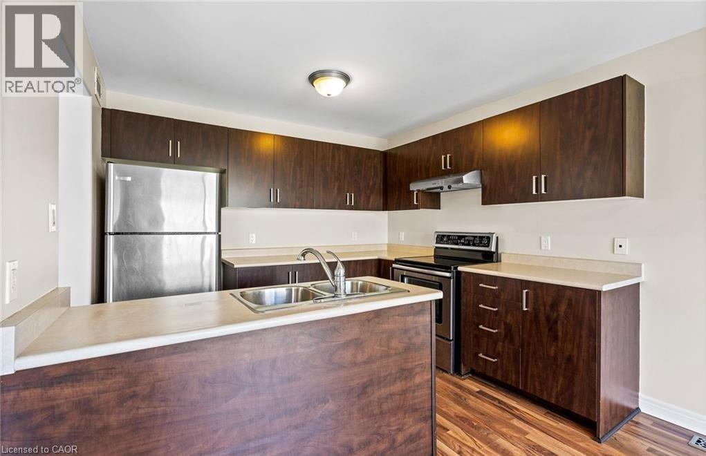 36 Chicory Crescent, St. Catharines, Ontario  L2R 6K7 - Photo 4 - 40796369