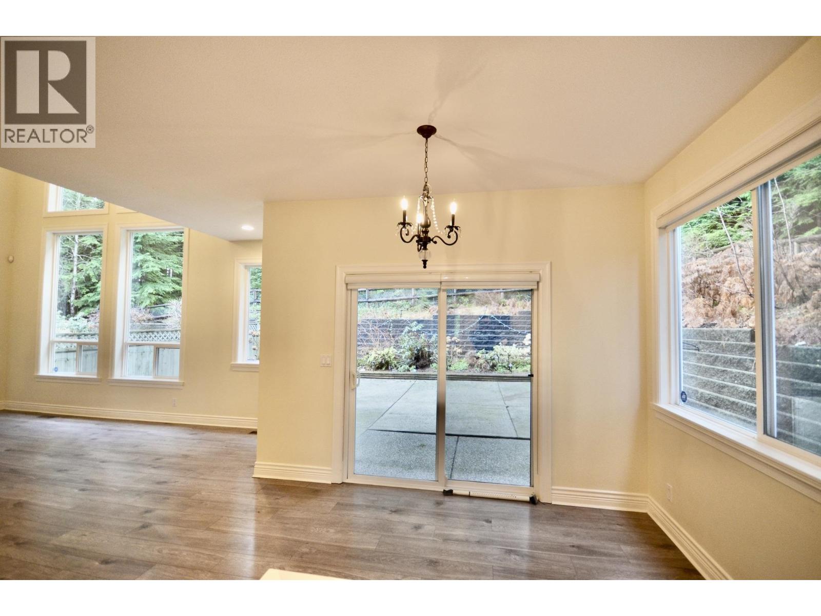 3398 Plateau Boulevard, Coquitlam, British Columbia  V3E 3R3 - Photo 10 - R3076662