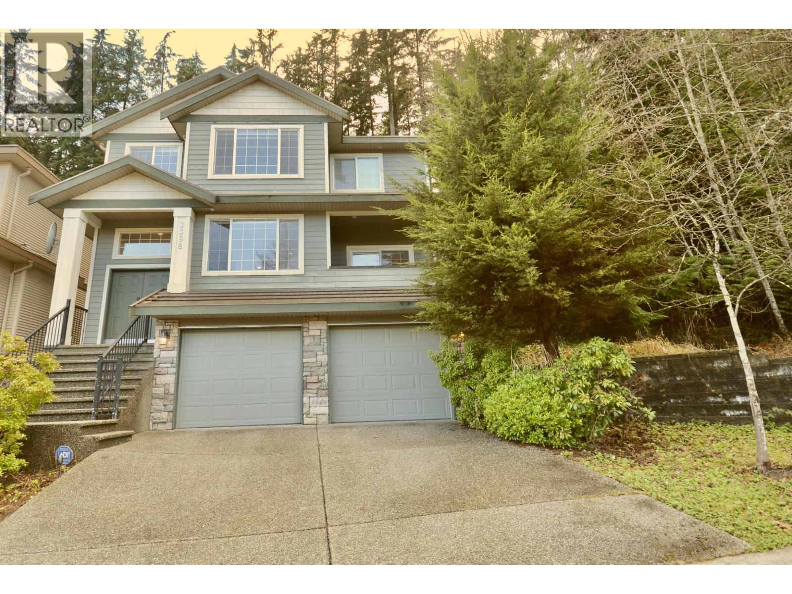 3398 Plateau Boulevard, Coquitlam, British Columbia  V3E 3R3 - Photo 2 - R3076662