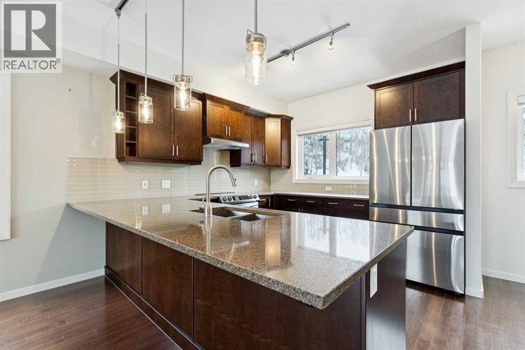 303 Valley Ridge Manor Nw, Calgary, Alberta  T3B 6C4 - Photo 12 - A2277041