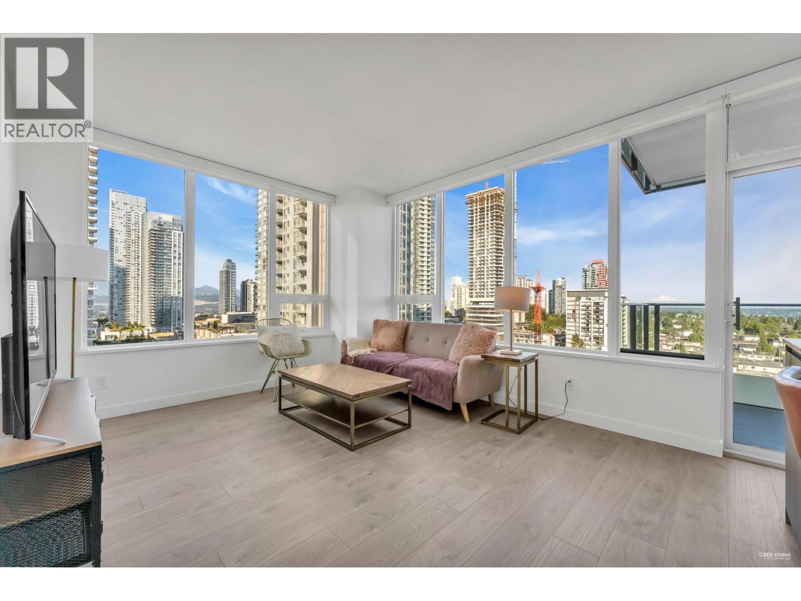 1502 6463 Silver Avenue, Burnaby, British Columbia V5H 0K4 - Photo 2 - R3076586