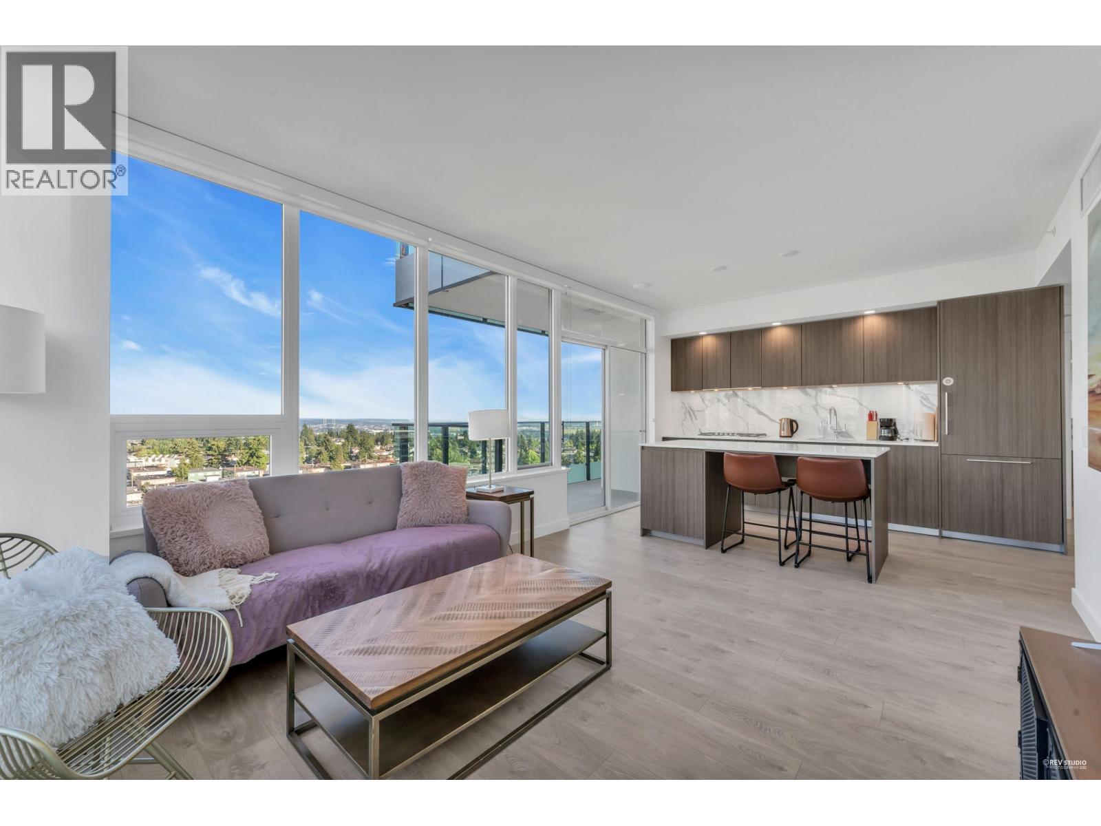 1502 6463 Silver Avenue, Burnaby, British Columbia V5H 0K4 - Photo 1 - R3076586