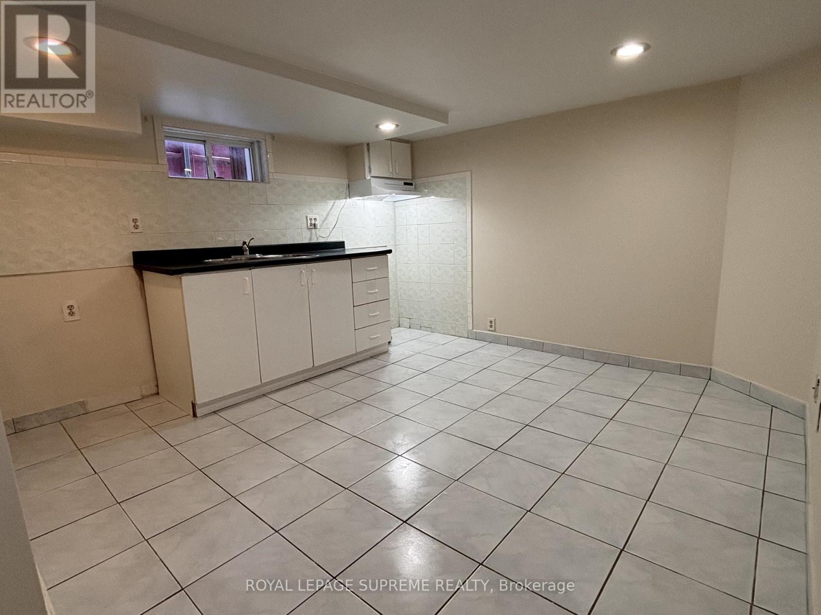 768 Dufferin Street, Toronto, Ontario  M6H 3K9 - Photo 24 - C12669898