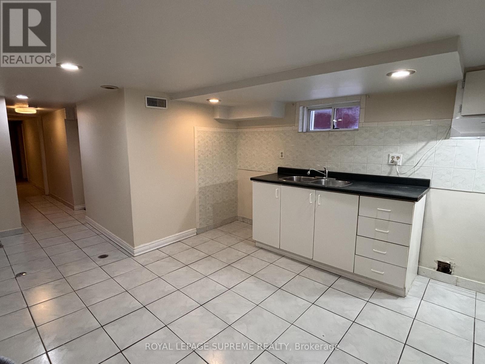 768 Dufferin Street, Toronto, Ontario  M6H 3K9 - Photo 31 - C12669898