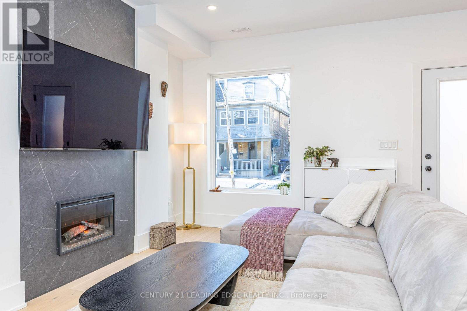 261 Howland Avenue, Toronto, Ontario  M5R 3B7 - Photo 4 - C12669908