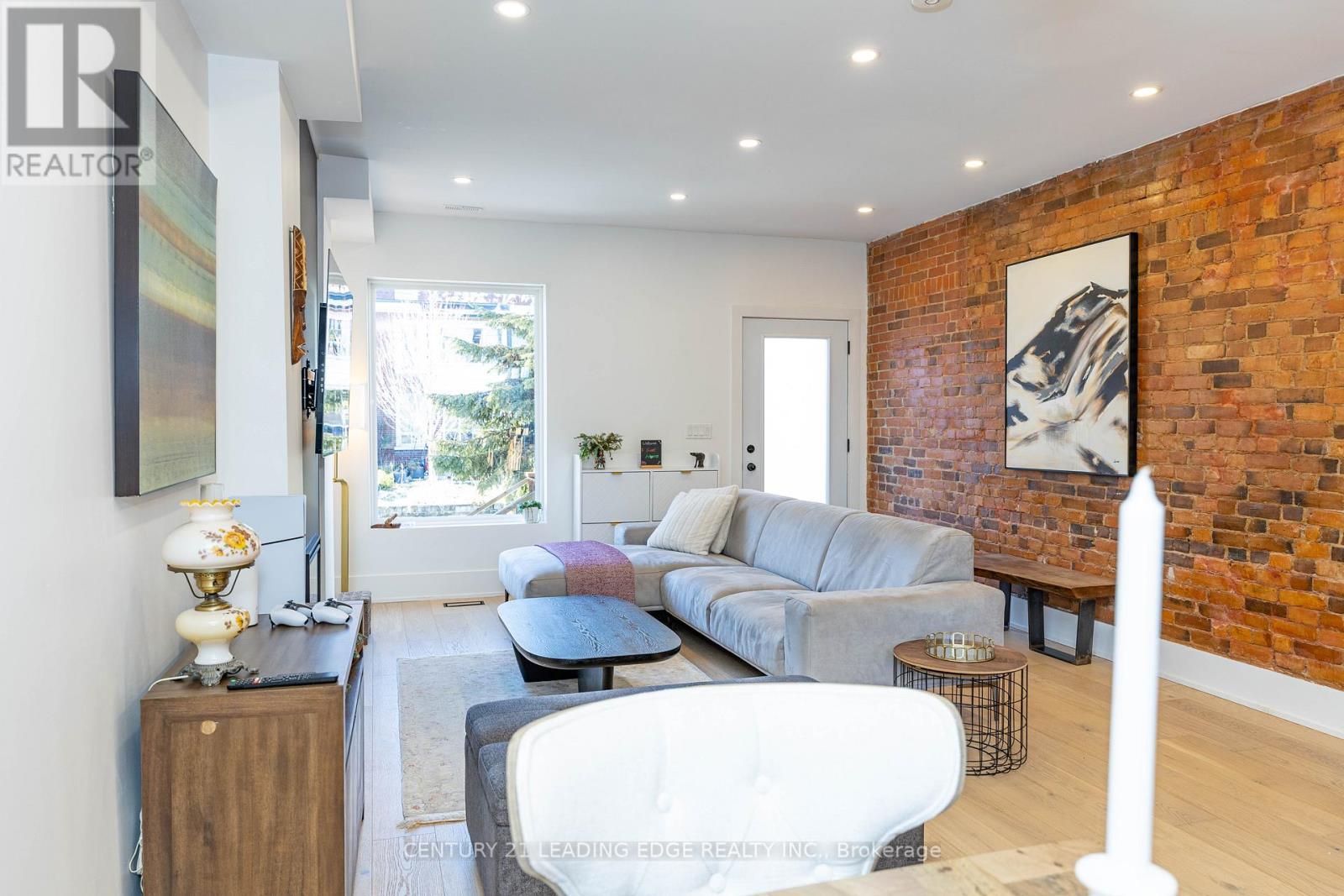 261 Howland Avenue, Toronto, Ontario  M5R 3B7 - Photo 8 - C12669908