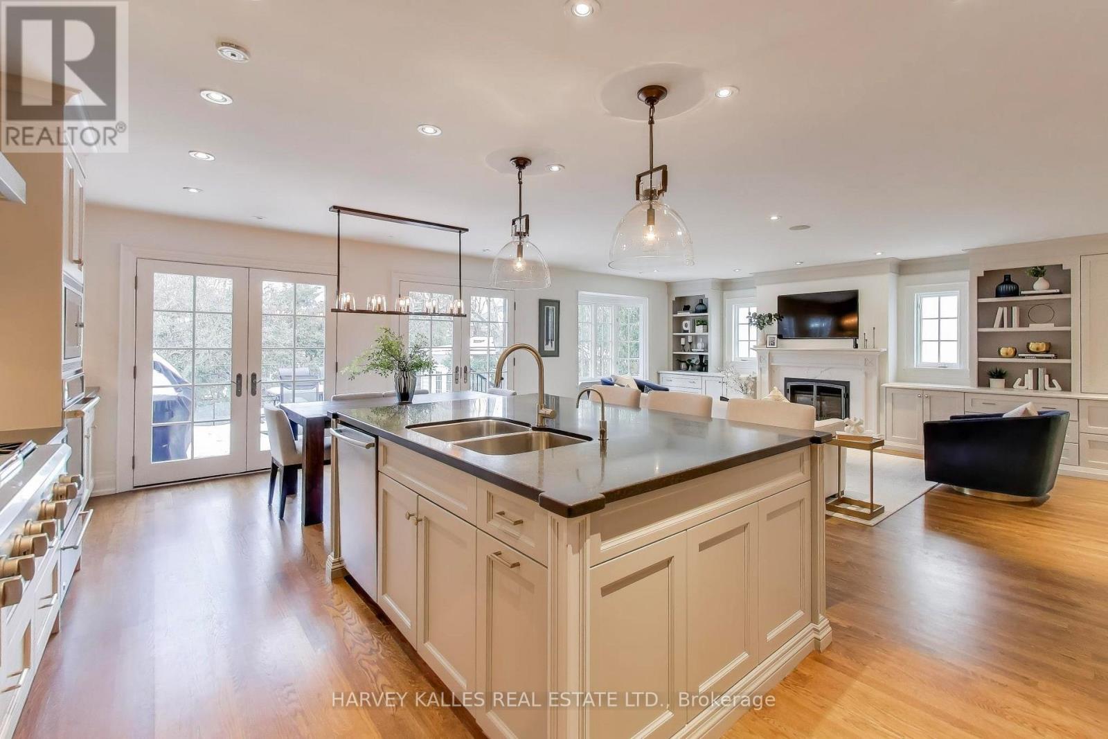 72 Cheritan Avenue, Toronto, Ontario  M4R 1S6 - Photo 9 - C12669924