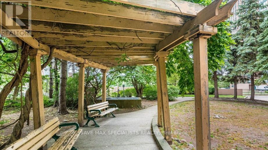 1214 - 135 Hillcrest Avenue, Mississauga, Ontario  L5B 4B1 - Photo 24 - W12669682