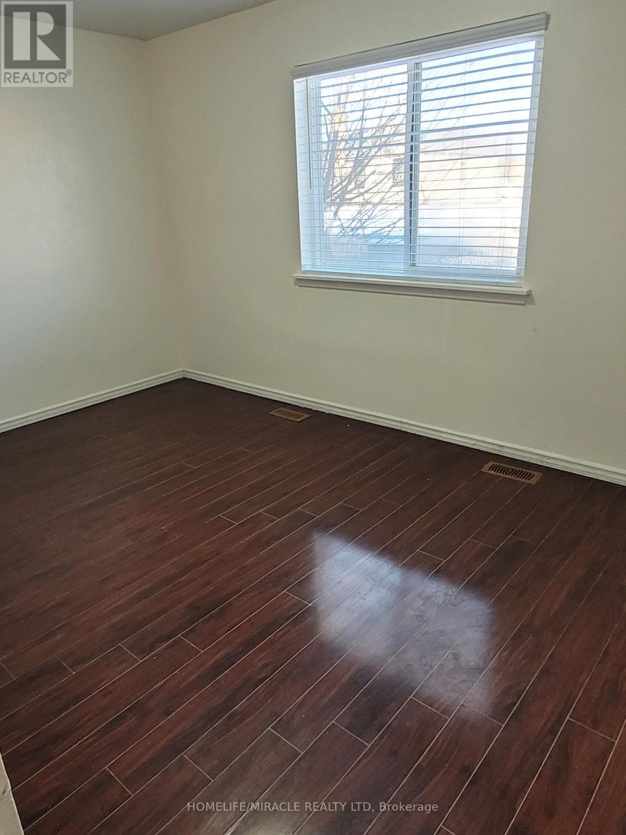 Main - 201 Linden Avenue, Toronto, Ontario  M1K 3J1 - Photo 10 - E12669900