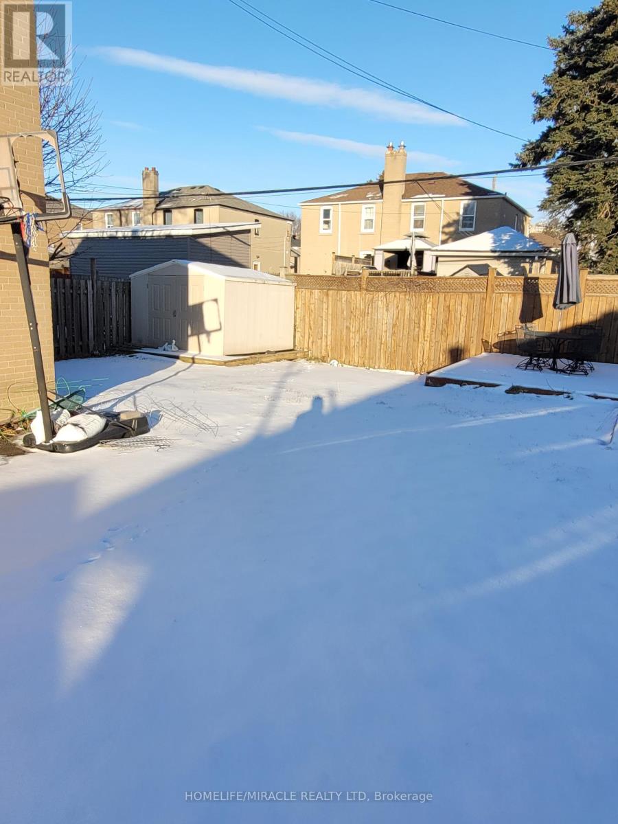 Main - 201 Linden Avenue, Toronto, Ontario  M1K 3J1 - Photo 13 - E12669900